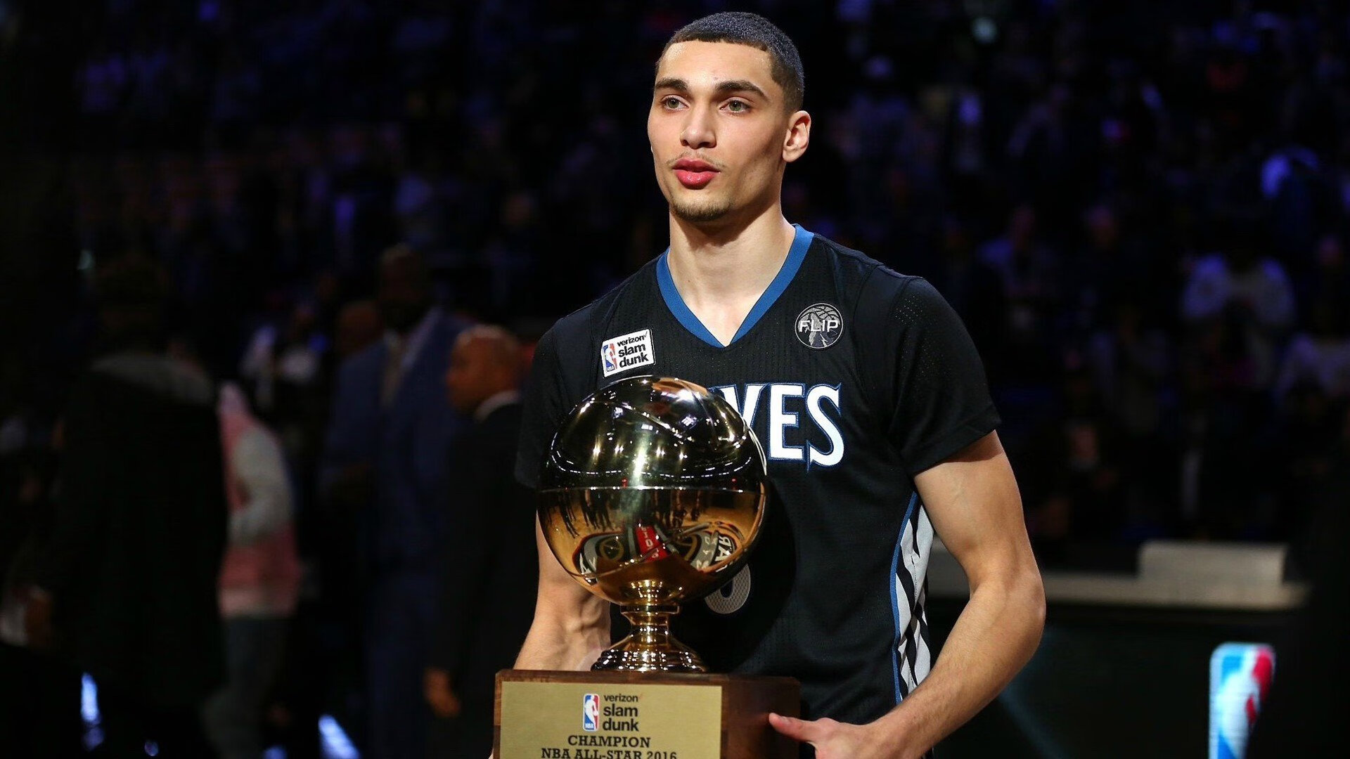 世界杯现场：惊喜不断，精彩不断，世界杯精彩片段视频