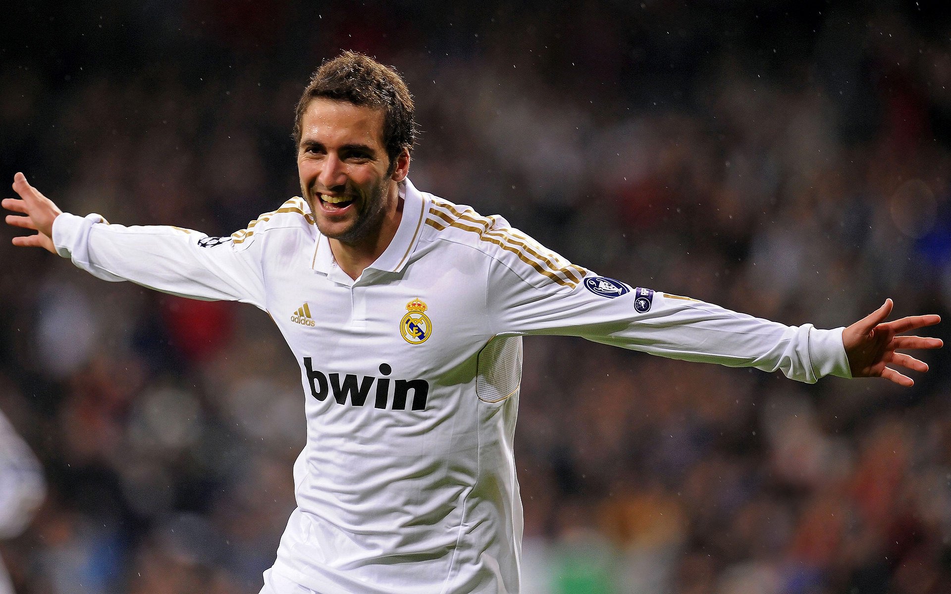 xingkong-未来足球场馆将实现“绿色能源+智能管理”新突破，新型足球场